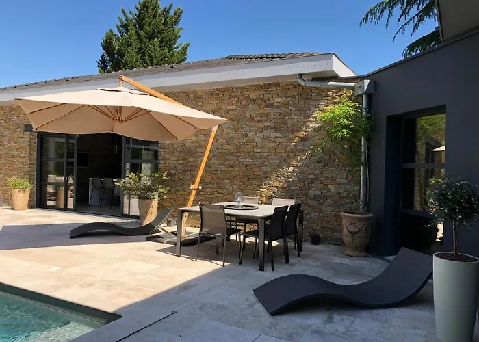 Patio 127